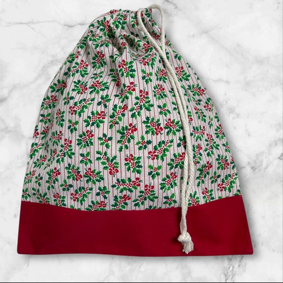 Christmas Hollies Handmade Bread Bag, Organic Linen Sourdough Bread Bag, Bakers - Picture 3 of 5